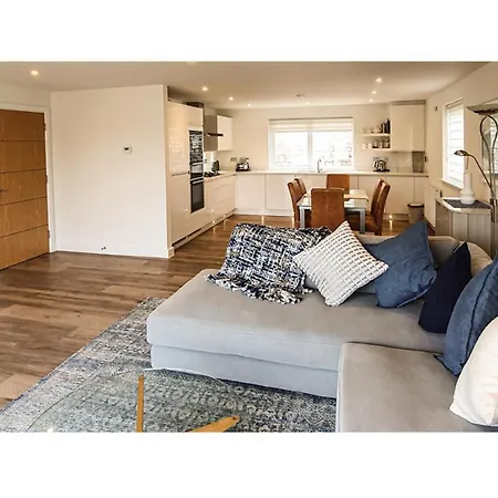 Swans View - Sea Views And 3 Minutes Walk Appartement *